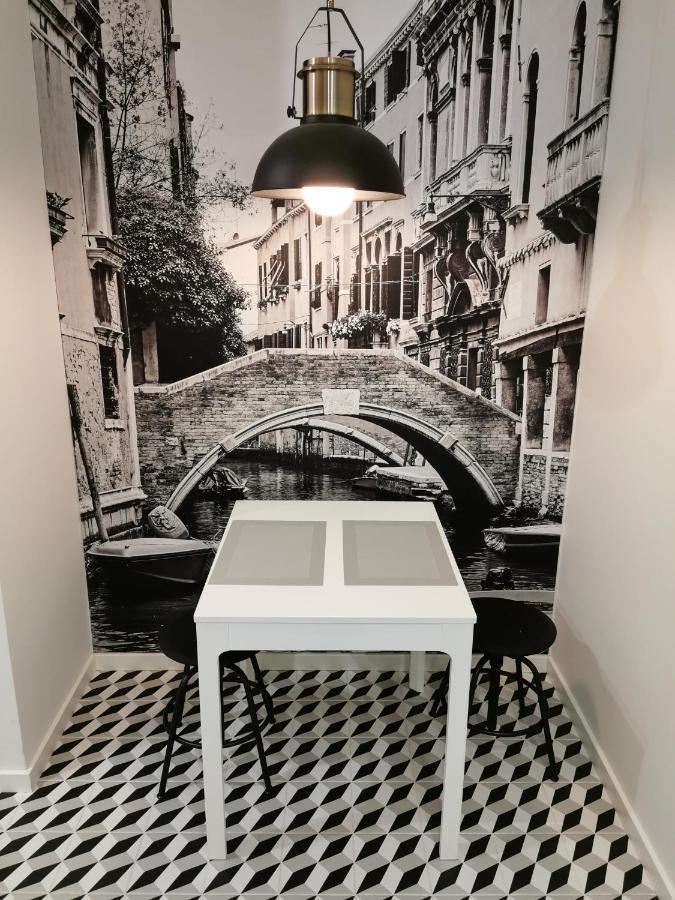 Zajezdnia Wrzeszcz Apartamenty Gdańsk Kültér fotó